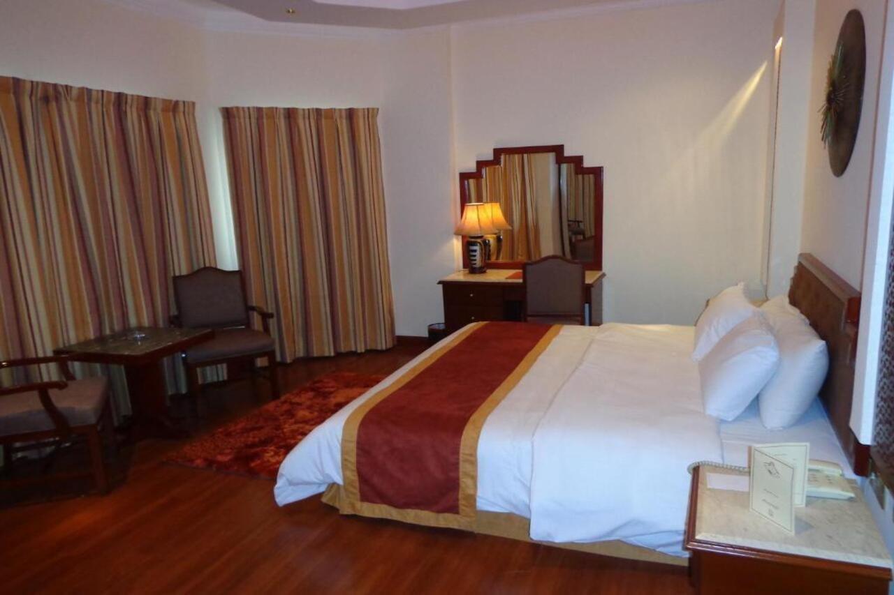Bahrain Carlton Hotel Manama Zewnętrze zdjęcie